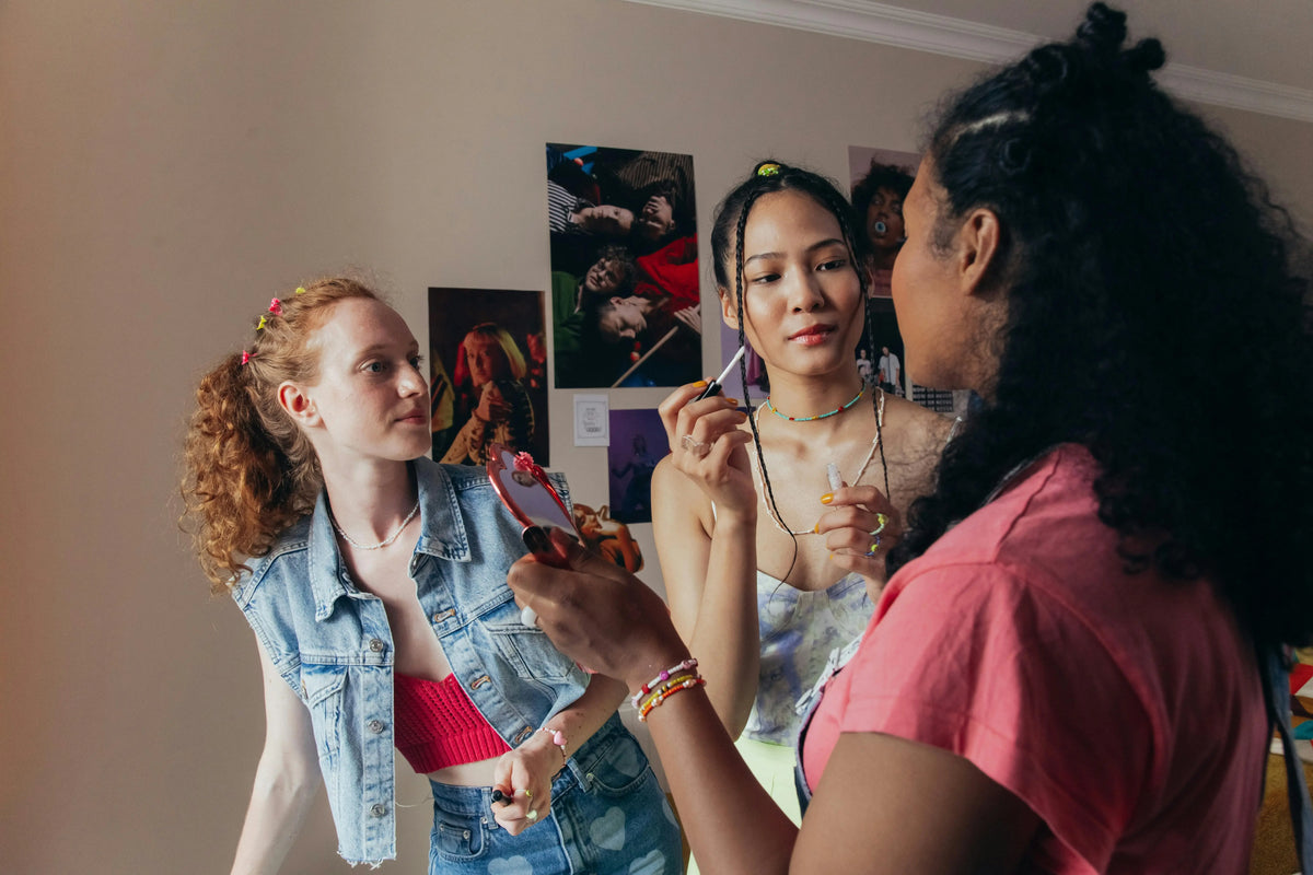 Your Quintessential Girls’ Night Out Getting Ready Playlist